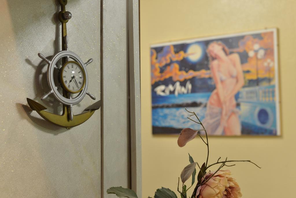 Hotel Marselli Римини Экстерьер фото